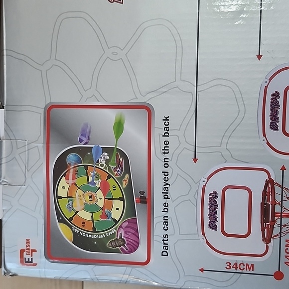 Basketball hoop + darts can be played on the back - Picture 2 of 14